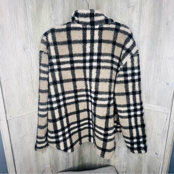 Koolaburra Fleece Quarter Zip Pullover - Picture 4 of 5